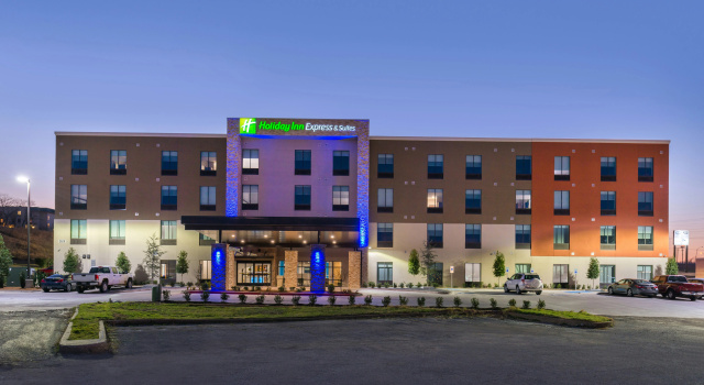 Holiday Inn Express & Suites Fort Worth West by IHG