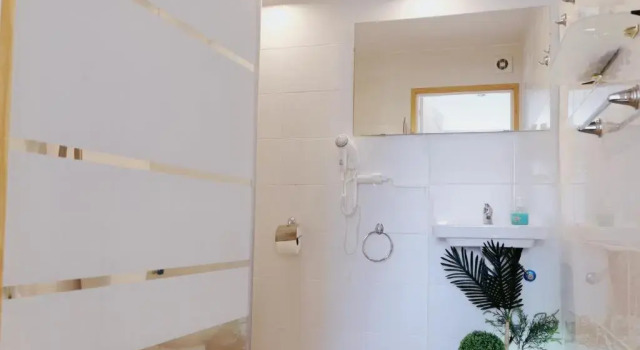 Четырёхместный номер Standard Barcelona CoronaHostal