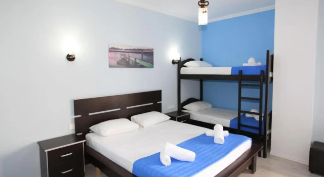 Четырёхместный номер Standard с видом на море Keos Hotel