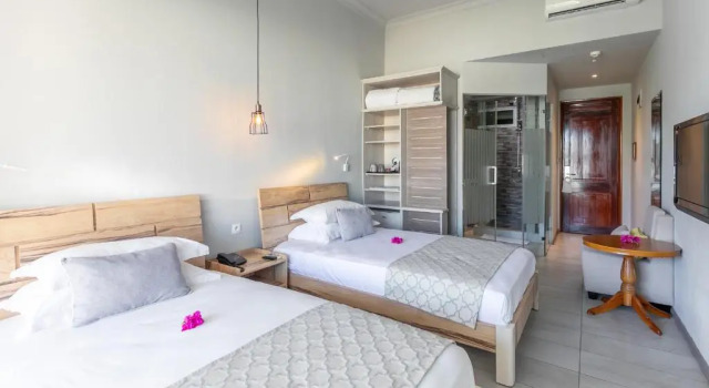 Двухместный номер Standard Le Peninsula Bay Beach Resort & Spa