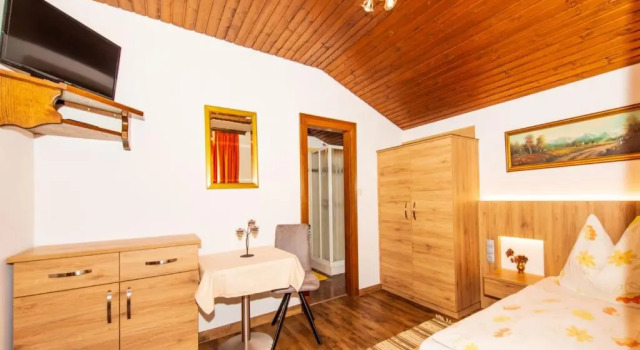Номер Standard Pension Montana