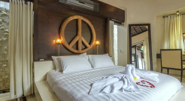 Вилла с 2 комнатами с красивым видом из окна Sandi Kala Villas