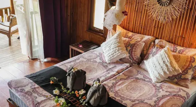 Двухместное бунгало рядом с пляжем Lazy Days Bungalows