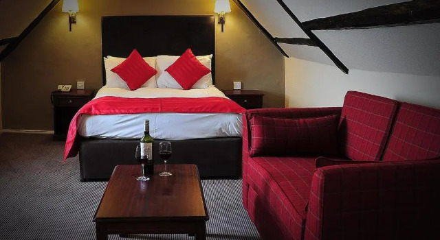 Семейный номер Standard Red Lion Hotel by Greene King Inns