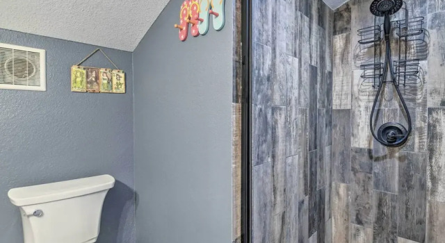 Апартаменты Beachy Rockport Condo w/ Pool & Fishing Pier!