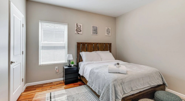 Апартаменты Luxe Newark Retreat w/ Rooftop Deck: Pets Welcome!