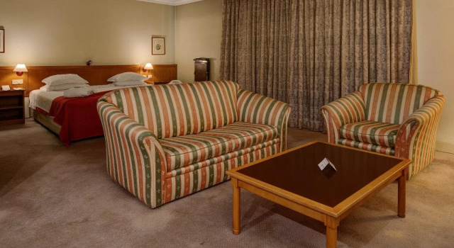 VIP Executive Suites do Marques Hotel