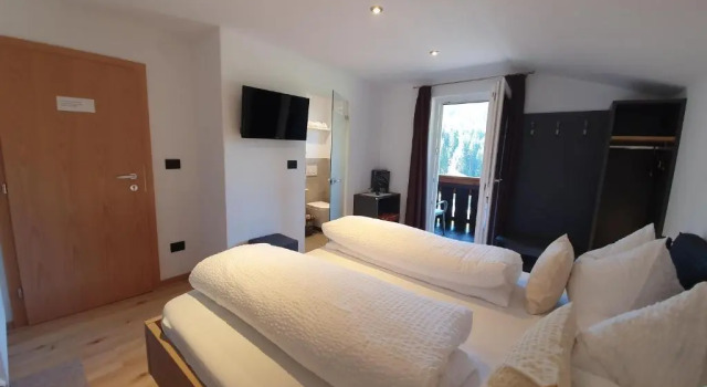 Двухместный номер Standard с балконом Haus Herta B&B
