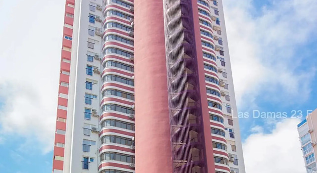 Las Damas Premium 23F Beach Front - Pool & Parking