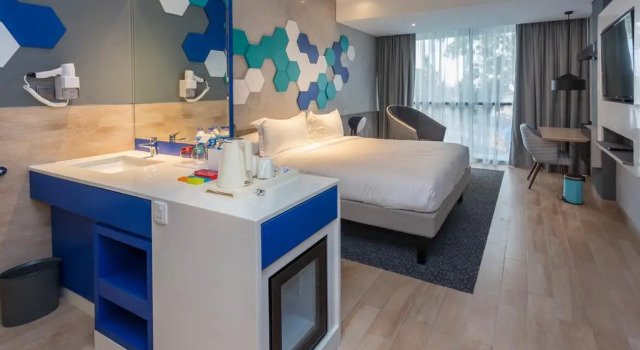 Номер Deluxe ibis Styles Batam Nagoya