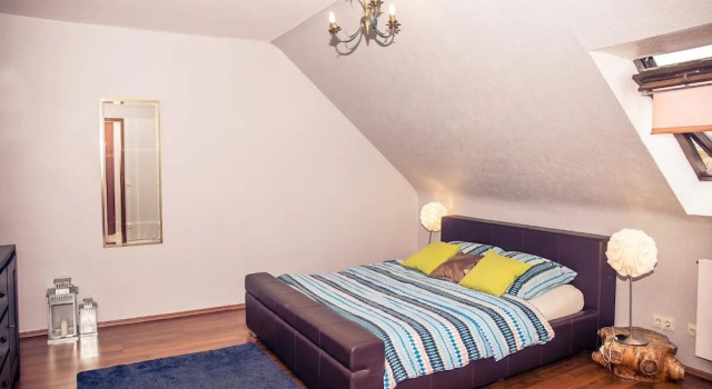 Apartment 2 Stein bei Nürnberg, Varaa Huoneisto Hotellit Baijeri pysäköinnillä, Pysäköinti
