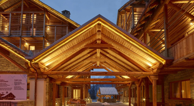 Alagna Mountain Resort & SPA, Забронировать Курортный отель Отели в центре Аланья-Вальсезия, в центре