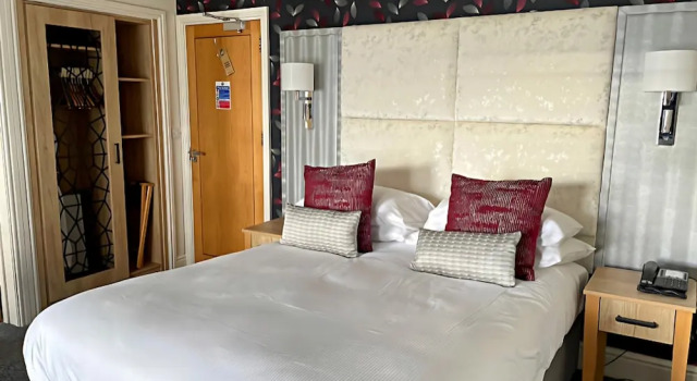 Номер Superior Caerwylan Hotel