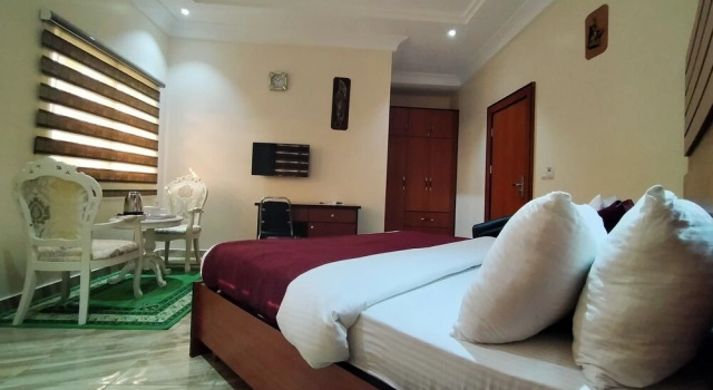 Alim Royal Hotel And Suite