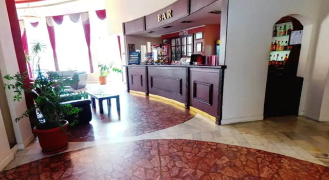 Hotel Muntenia, Забронировать Отель Отели Арджеш с парковкой, Парковка