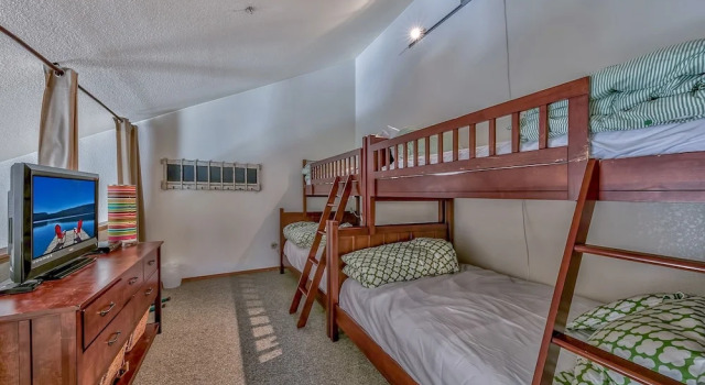 2br+ Loft Centrally Located Kirkwood Great Value 2 Bedroom Condo by RedAwning, Забронировать Апартаменты/квартира Апартаменты Кирквуд, рядом с The Wall, Апартаменты/квартира