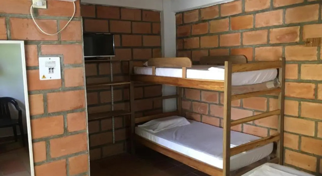 Четырёхместный номер Standard Hotel Pizzeria Opera Tolú