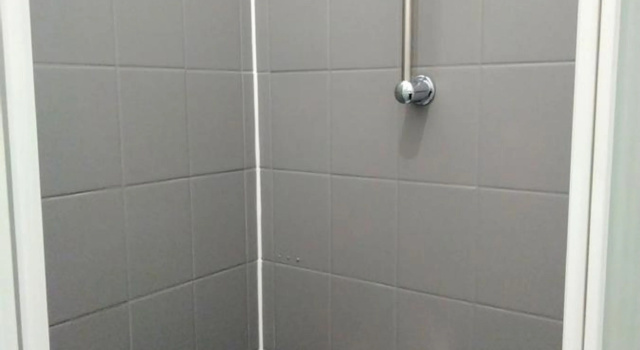 Studio proche centre ville, Забронировать Отель Отели Sarthe с парковкой, Парковка