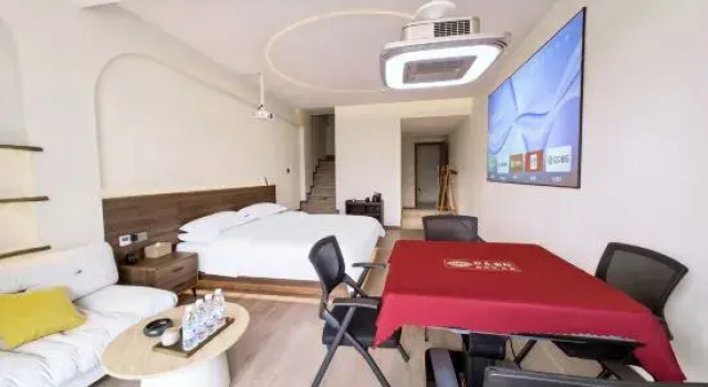 Двухместный люкс Дуплекс с видом на реку Yunxi River Bank · Jiangjing Zhen Enjoy · Smart Audio-Visual Family Leisure Hotel