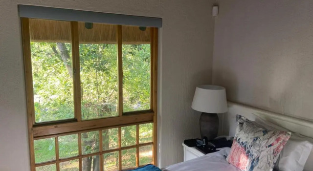 Kruger Park Lodge - IKZ2 - 3 Bedroom Chalet, Забронировать Шале Коттеджи Хейзивью, рядом с Kruger Park Lodge Golf Club, Коттедж