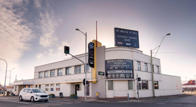 Economy Zimmer Mowbray Hotel