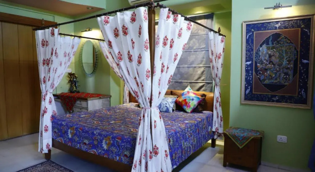 Двухместный номер Deluxe с балконом Aura Homestay Royal Villa