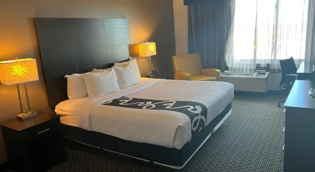 Люкс La Quinta by Wyndham Denver Englewood Tech Ctr
