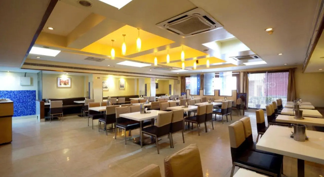 Hotel Geetha Regency, Забронировать Отель Отели Гунтур 3 звезды, 3*