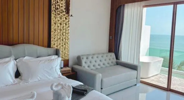 Двухместный номер Deluxe с видом на океан Hotel Villa AoKhanom Beachfront