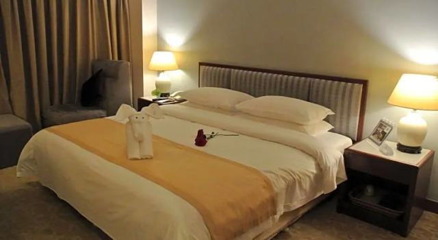 Люкс HNA Business Hotel Downtown HaiKou