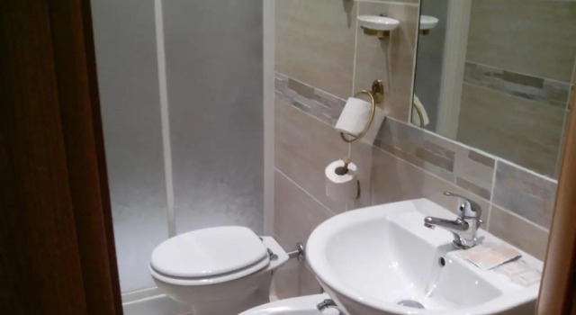 Четырёхместный номер Standard Guest House Hola Roma