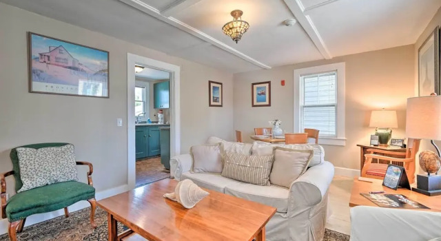 Walk to Commercial Street! Water-view Retreat, Réserver Hôtel Provincetown Cap Cod