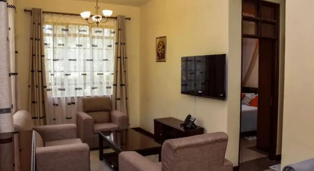 Номер Executive The Radix Hotel Limited