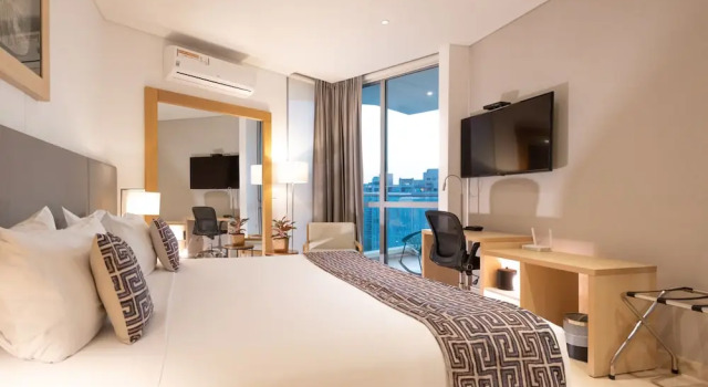 Апартаменты c 1 комнатой с балконом и с частичным видом на океан Grand Marina Suites Santa Marta