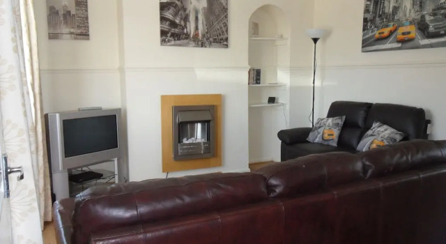 3 Bed Broomfield Road Newport Shropshire, Varaa Lomakoti Newport 