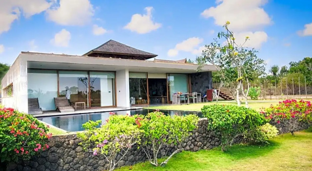 Вилла рядом с пляжем Jimbaran Balangan Beach Front Villa Nakar