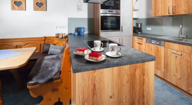 Апартаменты с балконом Gästehaus und Ferienwohnungen Egglerlehen