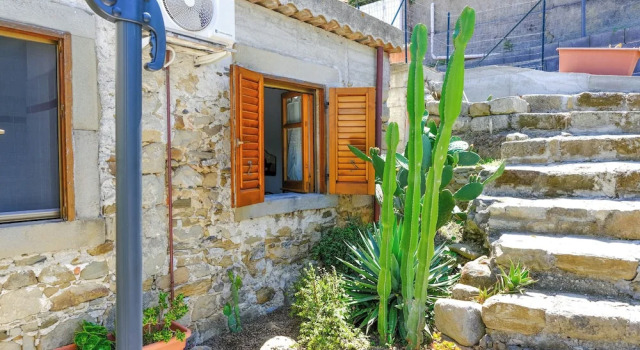 Villa dei Due Ulivi, Book Vacation Home Hotels in Sicily with Parking, Parking
