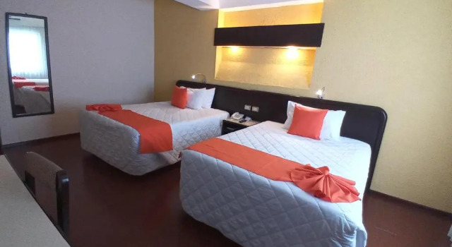 Habitación cuádruple Estándar Hotel Medrano Temáticas and Business Rooms Aguascalientes