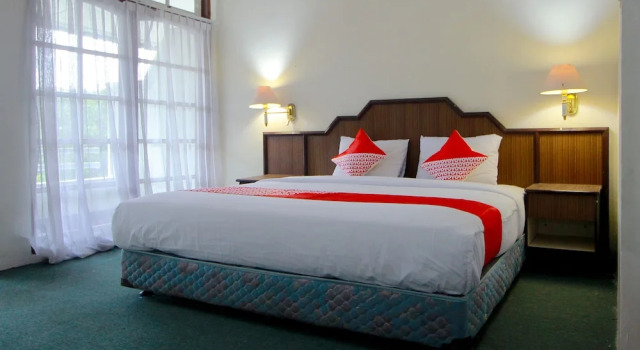 Люкс Deluxe с балконом OYO 2360 Hotel Rio