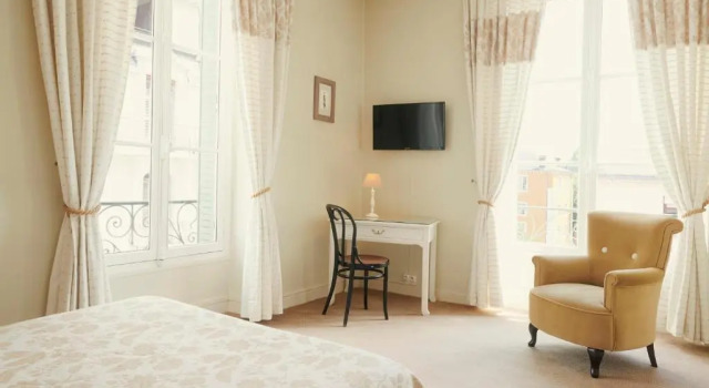 Двухместный номер Standard Hôtel Bristol Pau
