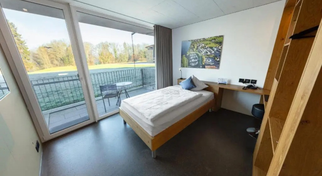 Одноместный номер с балконом Hotel Frauenfeld