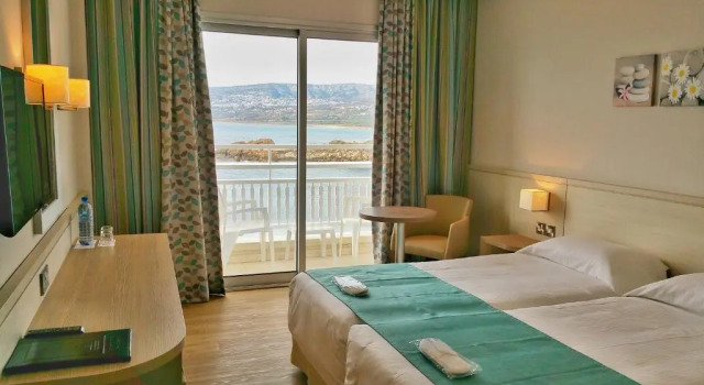 Двухместный номер Deluxe с видом на море Cynthiana Beach Hotel