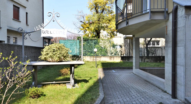 Snug apartment in Dervio with balcony or terrace, Забронировать Апартаменты/квартира Отели в центре Дервио, в центре