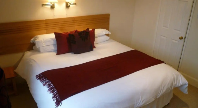 Treetops Guest House, Забронировать Гостевой дом Отели в центре Банбери, в центре