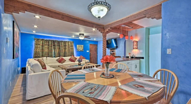 Коттедж Cozy 'blue Adobe' w/ Steam Room 2 Mi. From Taos!
