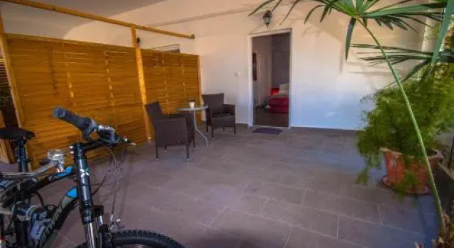 Sara Residence