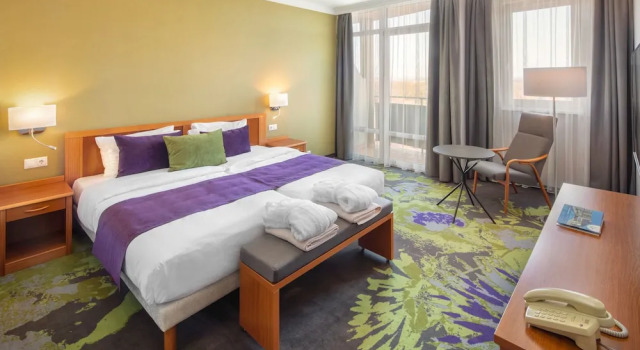 Двухместный номер Superior с балконом Hotel Karos Spa