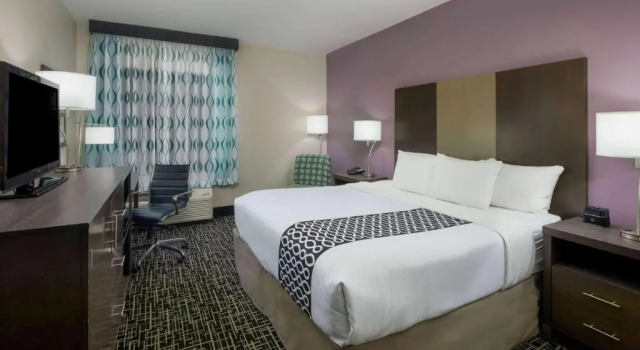 Номер Standard La Quinta by Wyndham Snellville - Stone Mountain
