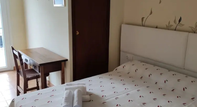 Двухместный номер Economy с балконом Hotel Nuevo Cachalote
